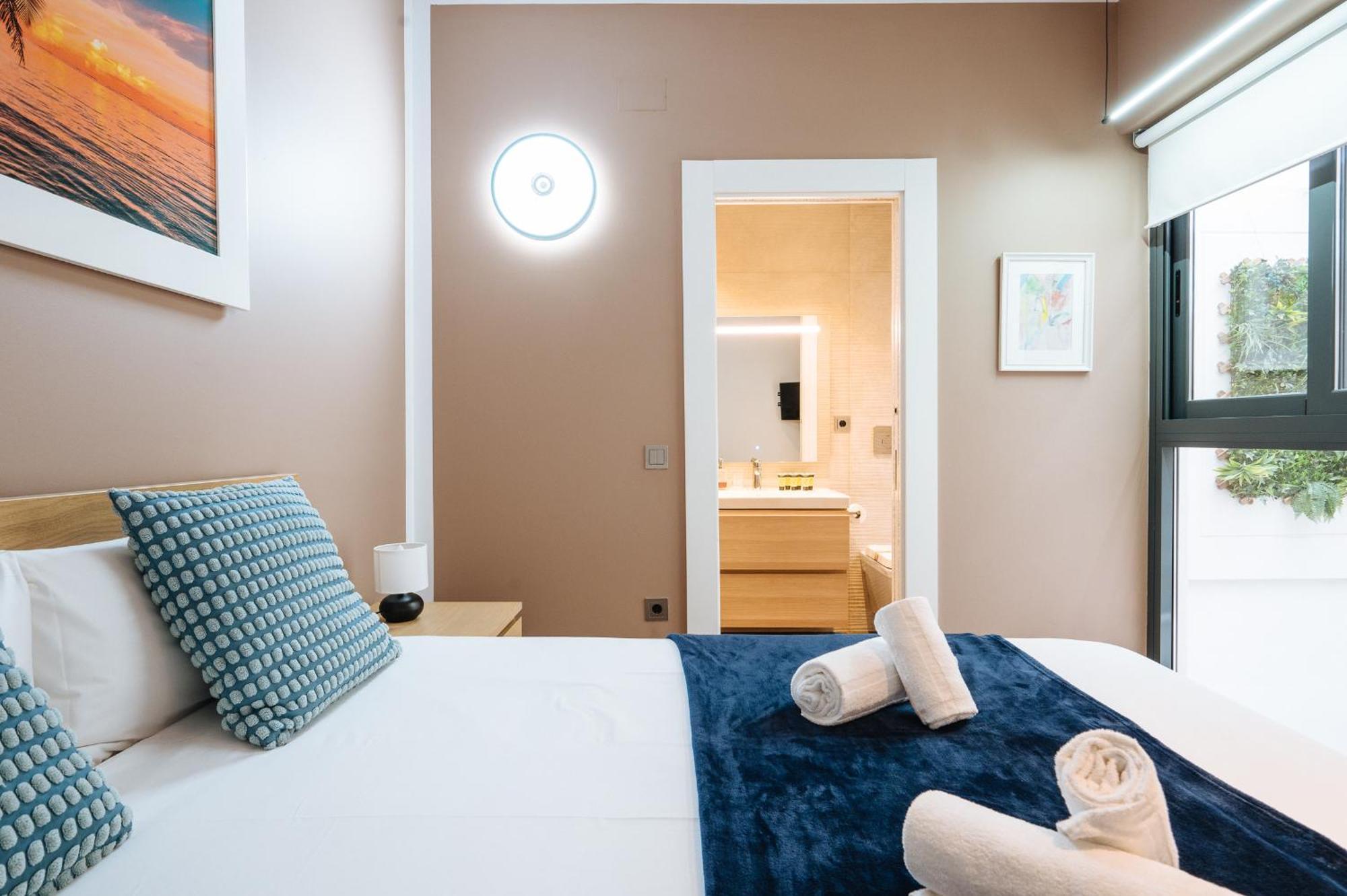 Elegant Duplex 3 Master Bedrooms And Private เซบีญา ภายนอก รูปภาพ